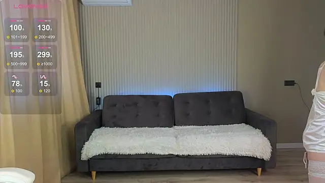 Snapshot of sofia__home chatting on September 19, 2025, 9:35 am sofia  home online show from September 19, 2025, 9:35 am