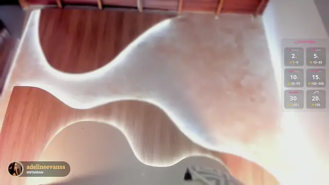 AdelineEvanss online show from December 16, 2025, 7:40 pm