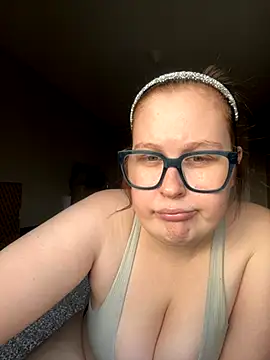 Snapshot of Misssmilf chatting on November 2, 2025, 11:59 am Misssmilf online show from November 2, 2025, 11:59 am