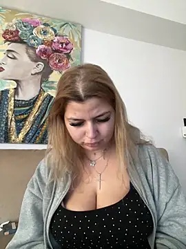 AllysonK online show from February 7, 2026, 12:13 pm