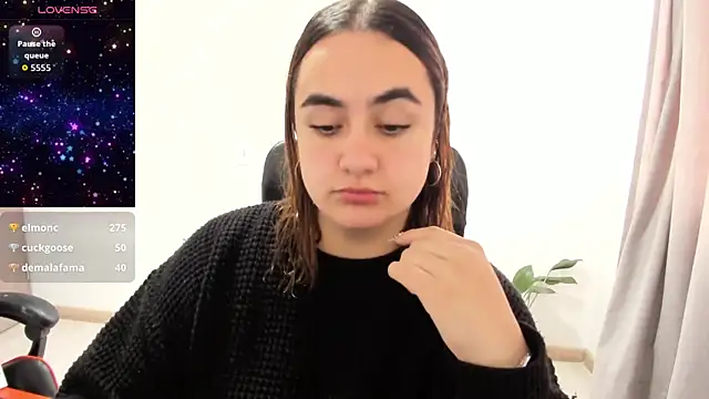 Snapshot of maryluna95 chatting on June 25, 2026, 6:13 pm maryluna95 online show from June 25, 2026, 6:13 pm