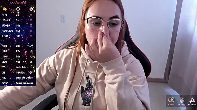 Snapshot of maryluna95 chatting on October 27, 2025, 2:07 pm maryluna95 online show from October 27, 2025, 2:07 pm