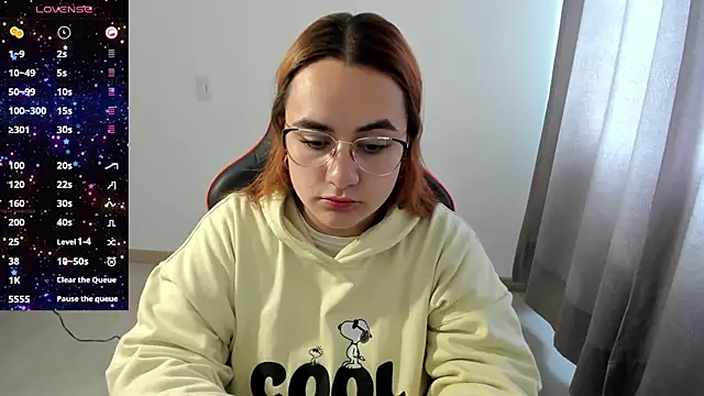 Snapshot of maryluna95 chatting on November 6, 2025, 2:43 pm maryluna95 online show from November 6, 2025, 2:43 pm