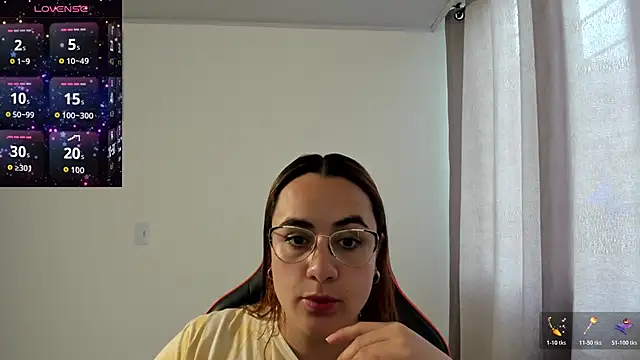 Snapshot of maryluna95 chatting on December 1, 2025, 7:15 pm maryluna95 online show from December 1, 2025, 7:15 pm