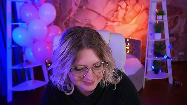 Snapshot of CoolTatis chatting on February 15, 2026, 7:31 am CoolTatis online show from February 15, 2026, 7:31 am