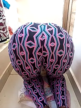 Snapshot of zainabsmile chatting on January 10, 2026, 9:15 am zainabsmile online show from January 10, 2026, 9:15 am