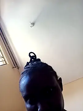 Snapshot of zainabsmile chatting on April 7, 2026, 10:39 am zainabsmile online show from April 7, 2026, 10:39 am