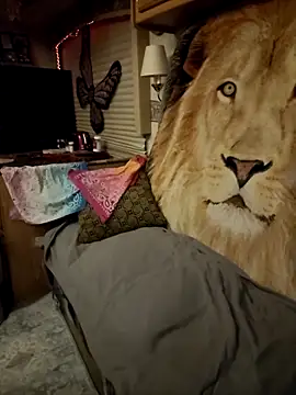 annika lately online show from March 23, 2025, 2:15 am