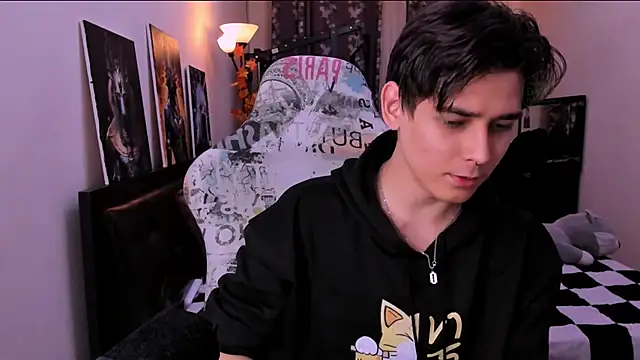 Foxicfu online show from April 20, 2026, 3:35 pm