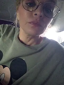 BritneyHudson online show from February 10, 2026, 2:38 pm