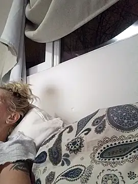 BritneyHudson online show from January 5, 2026, 5:27 pm