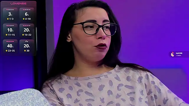 Snapshot of RitaSonnet chatting on November 25, 2025, 11:43 am RitaSonnet online show from November 25, 2025, 11:43 am