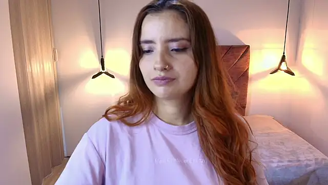 Snapshot of ZaraNolimits_ chatting on June 25, 2026, 1:27 pm ZaraNolimits online show from June 25, 2026, 1:27 pm