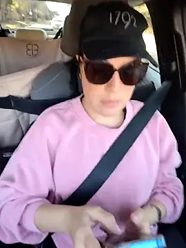 I LOVE-MYSELF online show from February 24, 2025, 9:52 pm