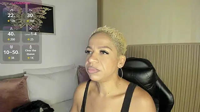 summer night  online show from December 21, 2025, 12:29 pm