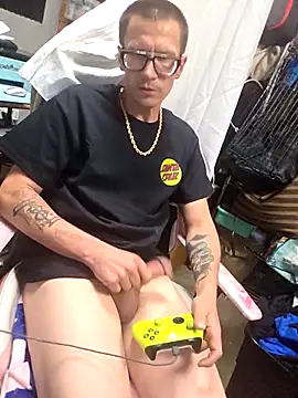 Hatchetwound6969 online show from March 31, 2026, 10:39 am