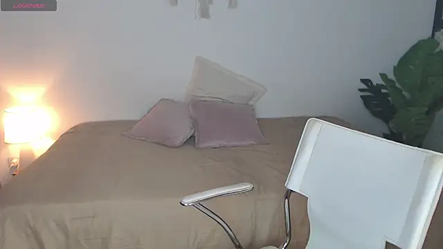 Snapshot of Abii_26 chatting on October 31, 2025, 11:33 pm Abii 26 online show from October 31, 2025, 11:33 pm