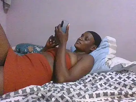 Snapshot of hairy_pussy4 chatting on November 20, 2025, 7:36 pm hairy pussy4 online show from November 20, 2025, 7:36 pm