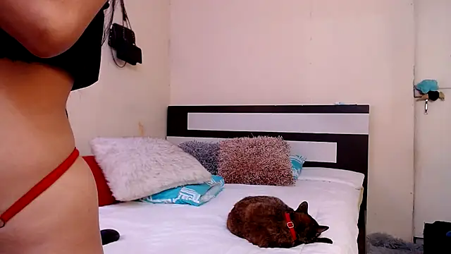 Snapshot of chika_hellar chatting on September 10, 2025, 10:20 pm chika hellar online show from September 10, 2025, 10:20 pm