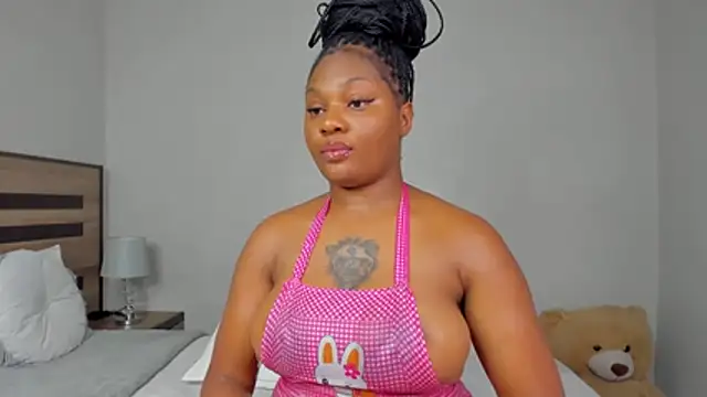 Renee-18 online show from May 14, 2026, 9:23 pm