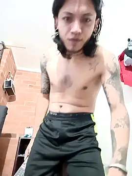 Dicaprioo  online show from October 31, 2025, 11:44 pm