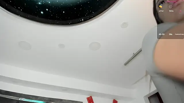 Elsalombardi  online show from November 17, 2025, 12:31 pm