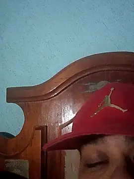 Snapshot of GILBERTHOR92 chatting on February 23, 2026, 8:15 am GILBERTHOR92 online show from February 23, 2026, 8:15 am