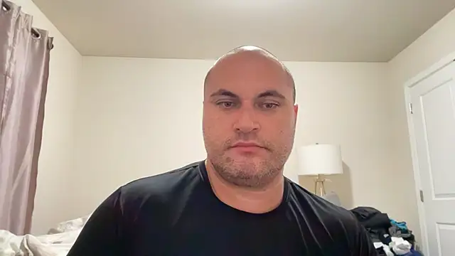 Snapshot of SluggishChase99 chatting on November 11, 2025, 12:27 am SluggishChase99 online show from November 11, 2025, 12:27 am