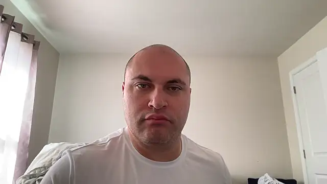 Snapshot of SluggishChase99 chatting on March 30, 2026, 2:40 pm SluggishChase99 online show from March 30, 2026, 2:40 pm