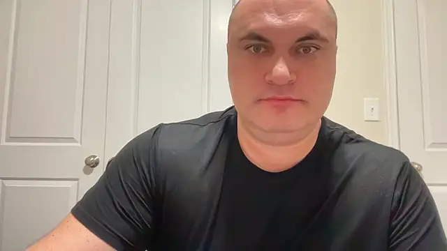 Snapshot of SluggishChase99 chatting on March 5, 2025, 3:40 am SluggishChase99 online show from March 5, 2025, 3:40 am