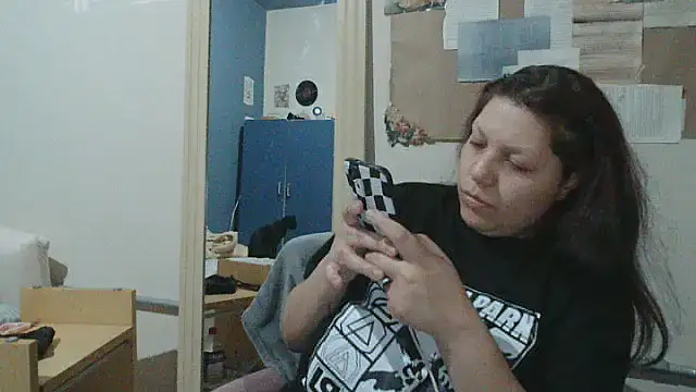 bbyedarling online show from October 15, 2025, 12:31 am