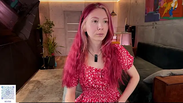Snapshot of izi-fox chatting on June 23, 2026, 1:42 pm izi-fox online show from June 23, 2026, 1:42 pm