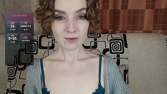 TinaWince online show from February 19, 2026, 4:53 am