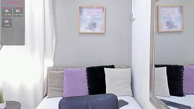  alaiasmile  online show from November 10, 2025, 7:19 pm