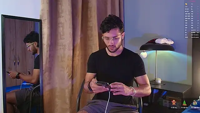 Snapshot of Valentinoford chatting on December 22, 2025, 9:04 pm Valentinoford online show from December 22, 2025, 9:04 pm