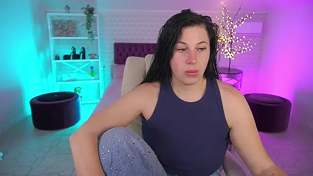 Snapshot of ArianaDarkk chatting on June 1, 2026, 7:46 pm ArianaDarkk online show from June 1, 2026, 7:46 pm