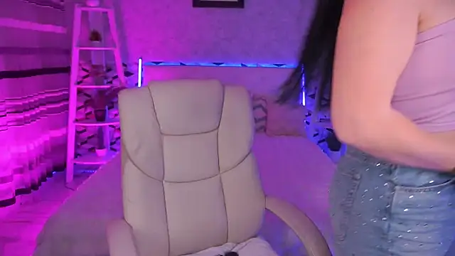 ArianaDarkk online show from April 9, 2026, 8:37 pm