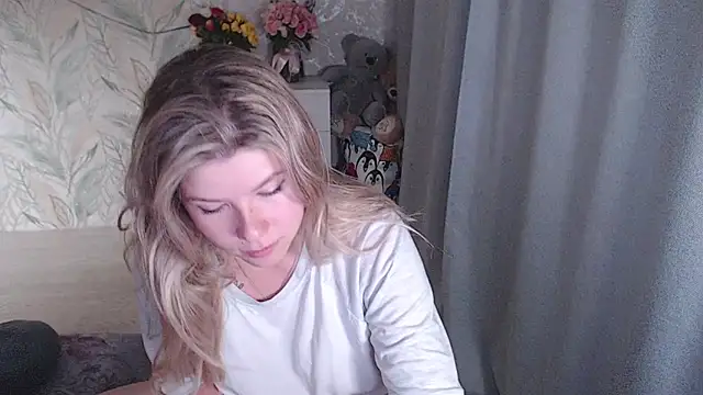 Snapshot of MelissaXKinky chatting on October 25, 2025, 7:36 pm MelissaXKinky online show from October 25, 2025, 7:36 pm