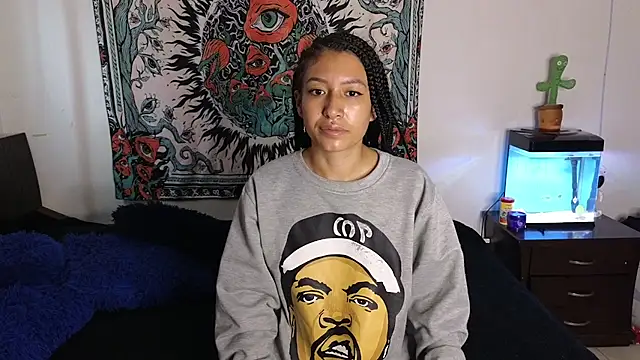 Snapshot of tony_and_sophia chatting on March 3, 2026, 12:01 pm tony and sophia online show from March 3, 2026, 12:01 pm