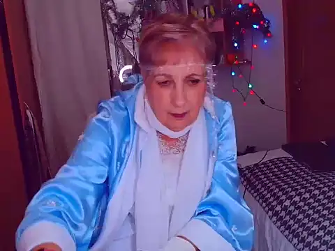 Victoria5643 online show from January 13, 2025, 7:31 pm