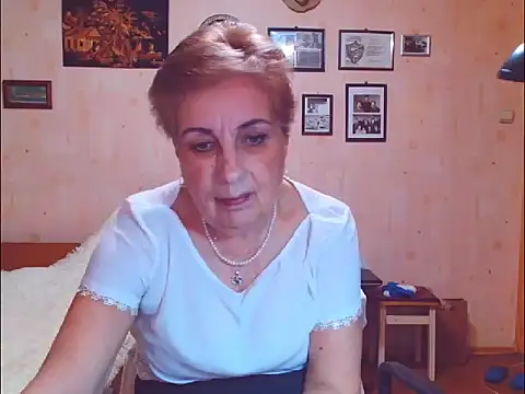 Snapshot of Victoria5643 chatting on March 19, 2026, 7:25 pm Victoria5643 online show from March 19, 2026, 7:25 pm