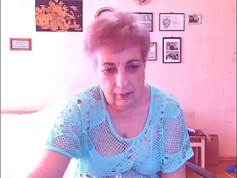 Snapshot of Victoria5643 chatting on March 28, 2026, 8:04 am Victoria5643 online show from March 28, 2026, 8:04 am