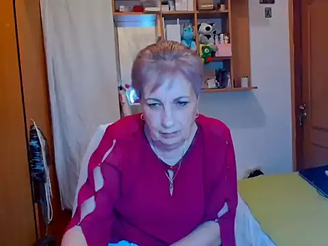 Victoria5643 online show from February 26, 2025, 6:48 pm