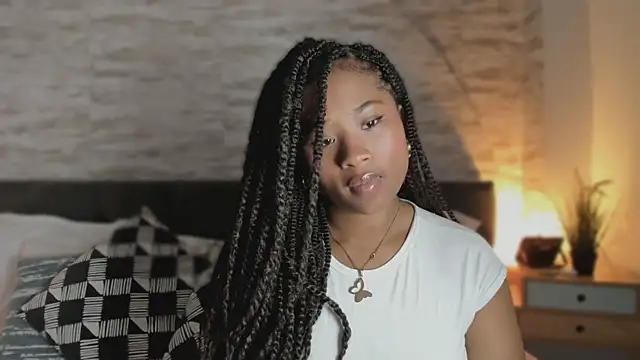 Snapshot of Anneth__M chatting on February 10, 2026, 7:35 pm Anneth M online show from February 10, 2026, 7:35 pm