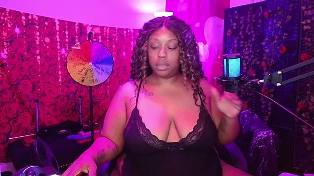 Snapshot of cheriserozequeen chatting on April 16, 2026, 2:12 am cheriserozequeen online show from April 16, 2026, 2:12 am