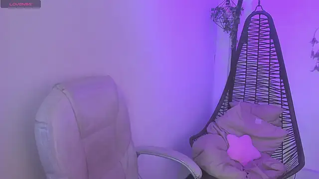 Snapshot of Chanttall_ chatting on November 19, 2025, 4:45 am Chanttall online show from November 19, 2025, 4:45 am