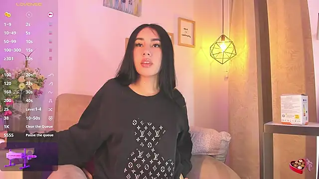 Snapshot of Chanttall_ chatting on February 20, 2025, 5:12 am Chanttall  online show from February 20, 2025, 5:12 am