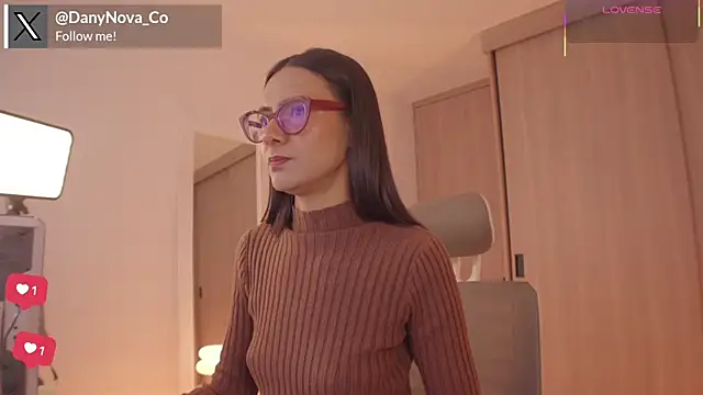 Snapshot of DanyNova_Co chatting on February 24, 2026, 9:04 pm DanyNova Co online show from February 24, 2026, 9:04 pm