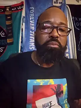 GallowayGooch1085 online show from February 15, 2026, 4:57 am