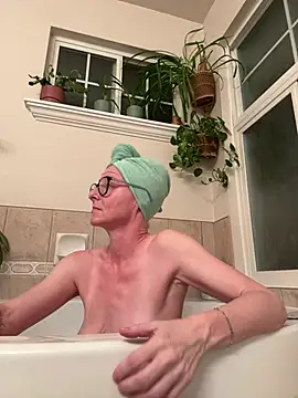 Snapshot of Venus22cumin chatting on March 6, 2026, 4:40 am Venus22cumin online show from March 6, 2026, 4:40 am